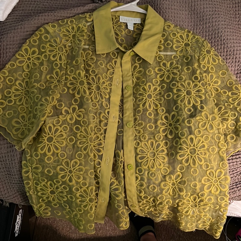 Vintage Vibe Flower Top